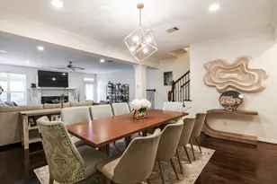 1111 W 26th St, Houston, TX 77008 - Photo 10