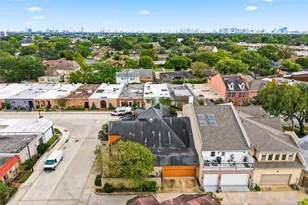 4063 Breakwood Dr, Houston, TX 77025 - Photo 36