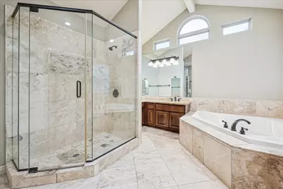 2 Schwab Lane, Houston, TX 77055 - Photo 6
