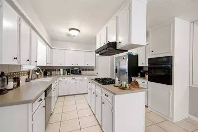 4205 Lariat Drive, Baytown, TX 77521 - Photo 10