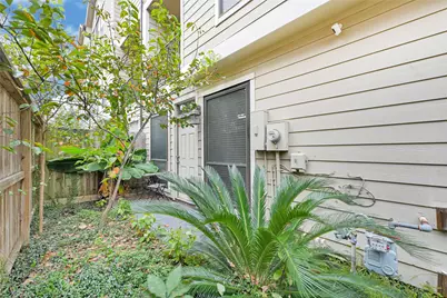 2414 Calumet Street #B, Houston, TX 77004 - Photo 4