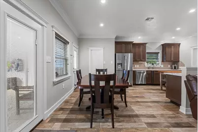 4910 Old Castle Lane, Dickinson, TX 77539 - Photo 14