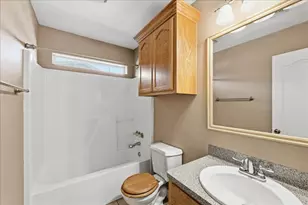624 S 9th St, Nederland, TX 77627 - Photo 12