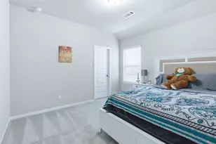 16927 Burke Lake Ln, Houston, TX 77044 - Photo 34