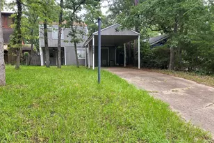 28604 Magnolia Ct, Huntsville, TX 77320 - Photo 2