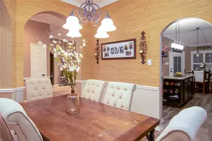 10926 Oakwood Dr, La Porte, TX 77571 - Photo 8