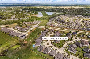 4030 Brookfield Run Ln, Sugar Land, TX 77479 - Photo 2