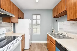 8323 Wilcrest Dr, Houston, TX 77072 - Photo 2
