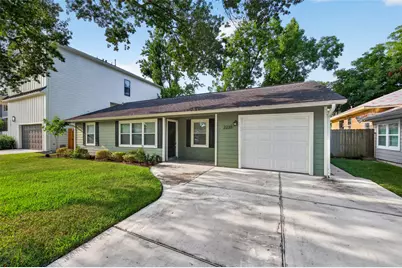 2231 Saxon Drive, Houston, TX 77018 - Photo 2