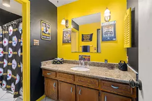 357 W Castle Harbour Dr, Friendswood, TX 77546 - Photo 20