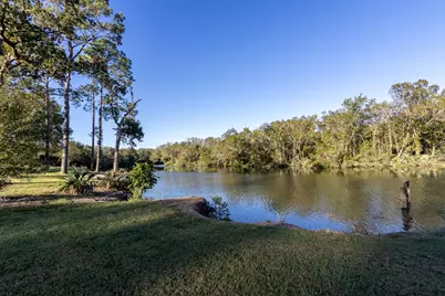 30 Ellis Road, League City, TX 77573 - Photo 1