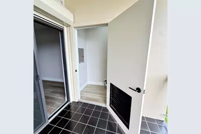 18809 Egret Bay Boulevard #125, Houston, TX 77058 - Photo 16