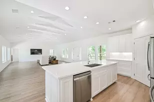 4294 Brazos River Rd, Freeport, TX 77541 - Photo 30