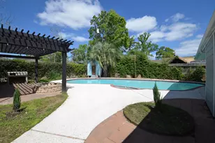 2711 Williamsburg Dr, Dickinson, TX 77539 - Photo 44