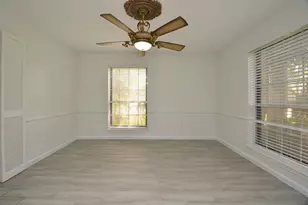 2711 Williamsburg Dr, Dickinson, TX 77539 - Photo 20
