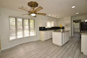 2711 Williamsburg Dr, Dickinson, TX 77539 - Photo 18