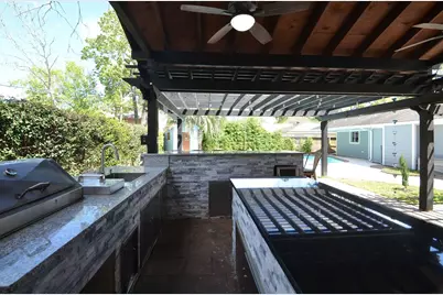 2711 Williamsburg Drive, Dickinson, TX 77539 - Photo 42