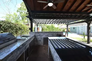 2711 Williamsburg Dr, Dickinson, TX 77539 - Photo 42