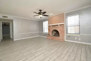 2711 Williamsburg Dr, Dickinson, TX 77539 - Photo 10