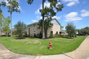 2711 Williamsburg Dr, Dickinson, TX 77539 - Photo 4