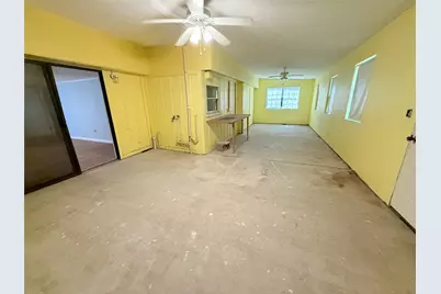 127 N Erskine Street, Angleton, TX 77515 - Photo 8