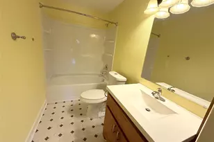 127 N Erskine St, Angleton, TX 77515 - Photo 10