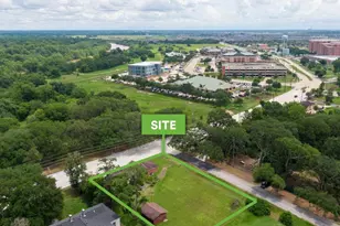 912 Richmond Pkwy, Richmond, TX 77469 - Photo 1
