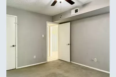121 E 12th Street #2, Houston, TX 77008 - Photo 16