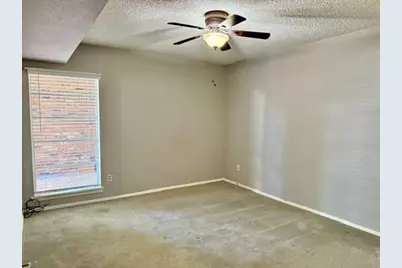 121 E 12th Street #2, Houston, TX 77008 - Photo 10