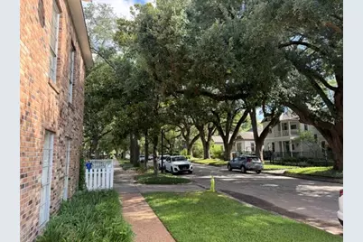 121 E 12th Street #2, Houston, TX 77008 - Photo 20