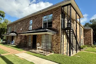 121 E 12th St, Houston, TX 77008 - Photo 1