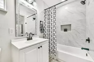 2005 Cheryl Dr, Pearland, TX 77581 - Photo 14