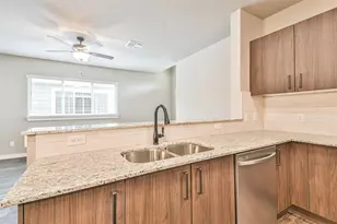 9896 Grosbeak Ln, Magnolia, TX 77354 - Photo 6