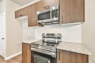 9896 Grosbeak Ln, Magnolia, TX 77354 - Photo 8
