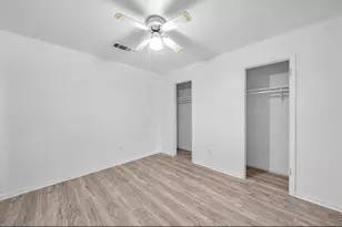 8447 Sterlingshire St, Houston, TX 77078 - Photo 14