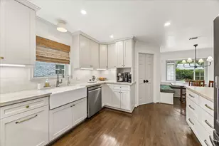 7902 Burgoyne Rd, Houston, TX 77063 - Photo 12