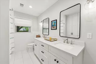 7902 Burgoyne Rd, Houston, TX 77063 - Photo 24