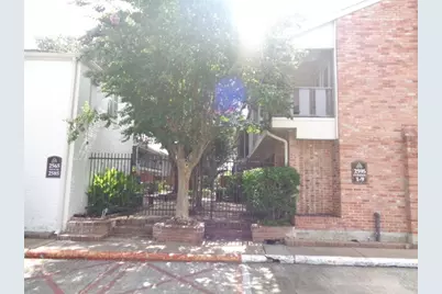 2585 Marilee Lane #2, Houston, TX 77057 - Photo 2