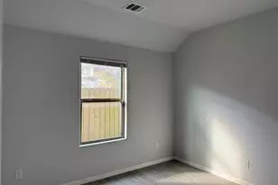 4509 Larkspur St, Houston, TX 77051 - Photo 10