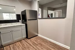 13217 Player St, Houston, TX 77045 - Photo 8