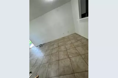 9330 Tooley Drive, Houston, TX 77031 - Photo 6