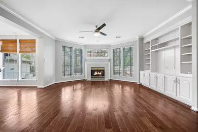 11 Winrock Place, The Woodlands, TX 77382 - Photo 6