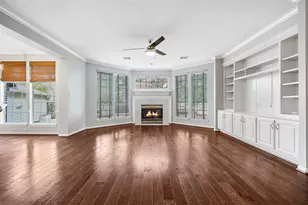 11 Winrock Pl, The Woodlands, TX 77382 - Photo 6