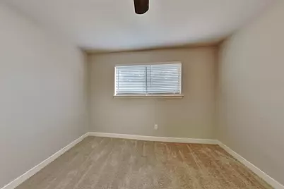 16 W Bigelow Oak Court, The Woodlands, TX 77381 - Photo 10