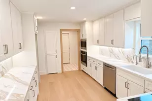 10322 Burgoyne Rd, Houston, TX 77042 - Photo 12