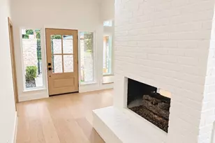 10322 Burgoyne Rd, Houston, TX 77042 - Photo 2