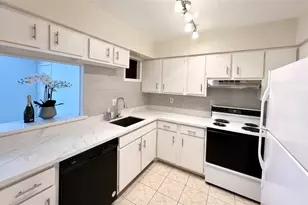 9001 Gaylord St, Houston, TX 77024 - Photo 4