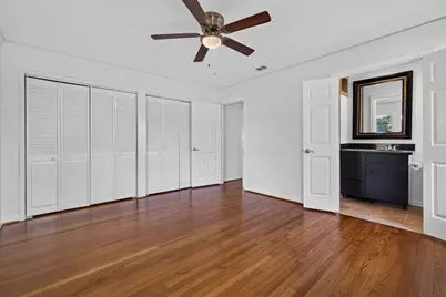 5027 Creekbend Drive, Houston, TX 77035 - Photo 18