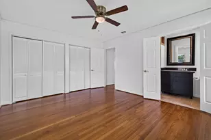 5027 Creekbend Dr, Houston, TX 77035 - Photo 18