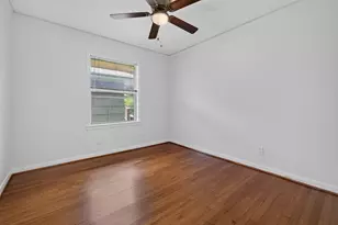 5027 Creekbend Dr, Houston, TX 77035 - Photo 14